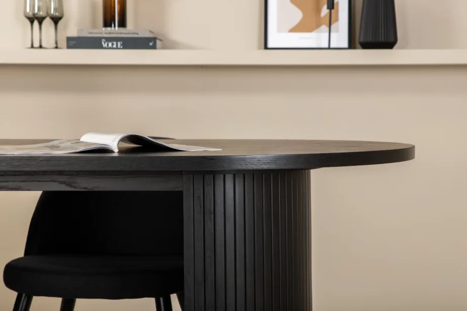 Ovaalne must söögilaud Bianca koos sametkattega toolidega, GR22204 – 10