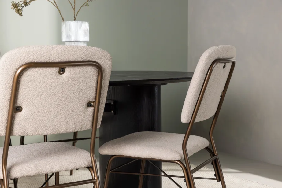 Ovaalne must söögilaud Isolde ja beežid terasraamiga toolid Seda (laud 180×90 cm, 4 tooli), GR23617 – 9