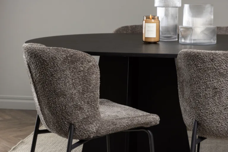 Ovaalne söögilauakomplekt Bootcut, must MDF spoon, 6 Modesto bukleekangast tooli - GR23278