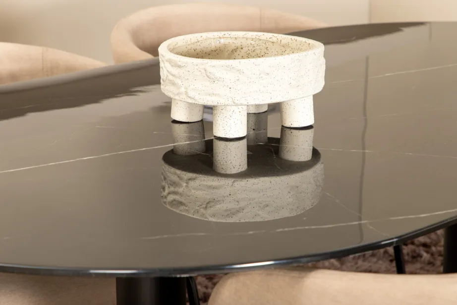 Ovaalne söögilauakomplekt Pillan (must klaas, 4 beeži polsterdatud tooli Berit), GR22364 – 7