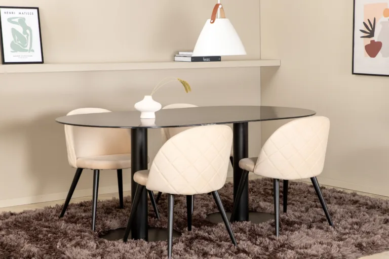 Ovaalne söögilauakomplekt Pillan (must klaas, 4 beeži sametist tooli) - GR22375