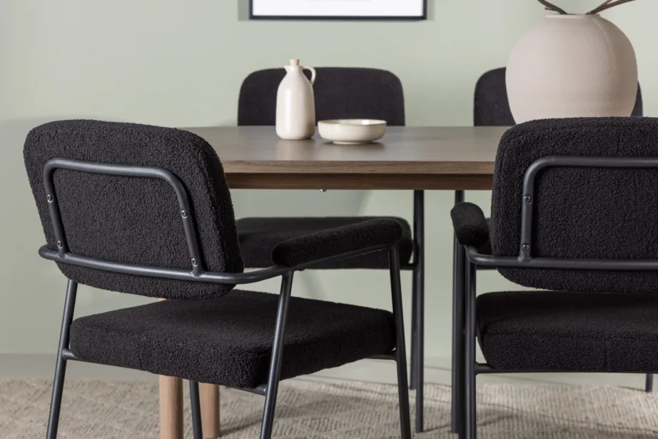 Ovaalne söögilaud Andy ning mustad bukleekangast toolid Yesterday sarjast, GR23674 – 6