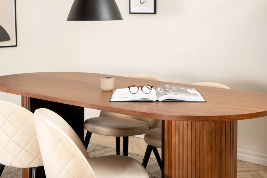 Ovaalne söögilaud Bianca ja velvetkattega söögitoolid (pähklivärvi, mustad jalad, beež velvet), GR22456 – 10