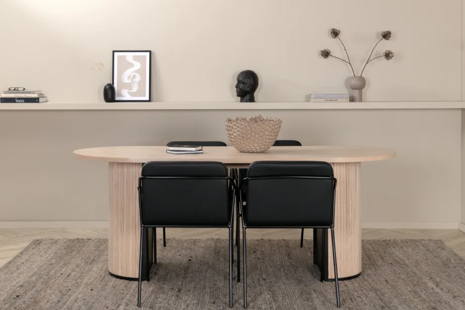 Ovaalne söögilaud Bianca valge peitsiga, 4 musta tooliga, GR22177 – 2