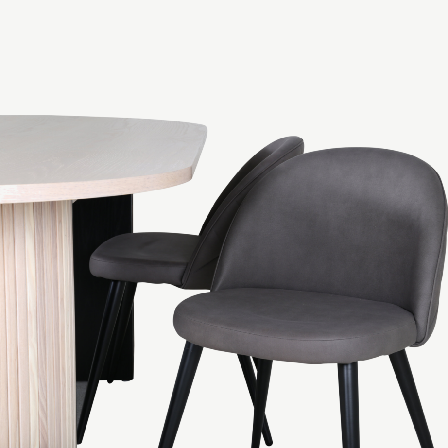 Ovaalne söögilaud Bianca valge peitsiga viimistluses ja 4 halli mikrofiibrist tooli, GR22432 – 4