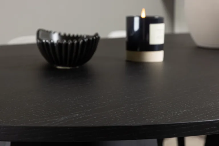 Ovaalne söögilaud Bootcut ja hallid Velvet toolid (6 istekohta, must MDF, hall samet, moodne disain) - GR22860