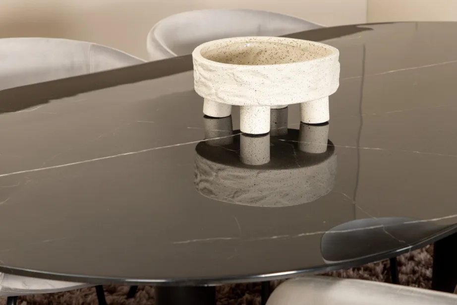 Ovaalne söögilaud Pillan musta klaasplaadiga ja sametkattega toolid Berit (helehall, 180×100 cm), GR22366 – 7