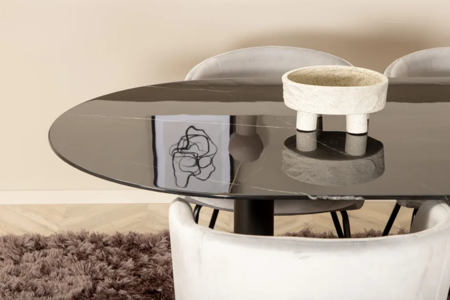 Ovaalne söögilaud Pillan musta klaasplaadiga ja sametkattega toolid Berit (helehall, 180×100 cm), GR22366 – 9