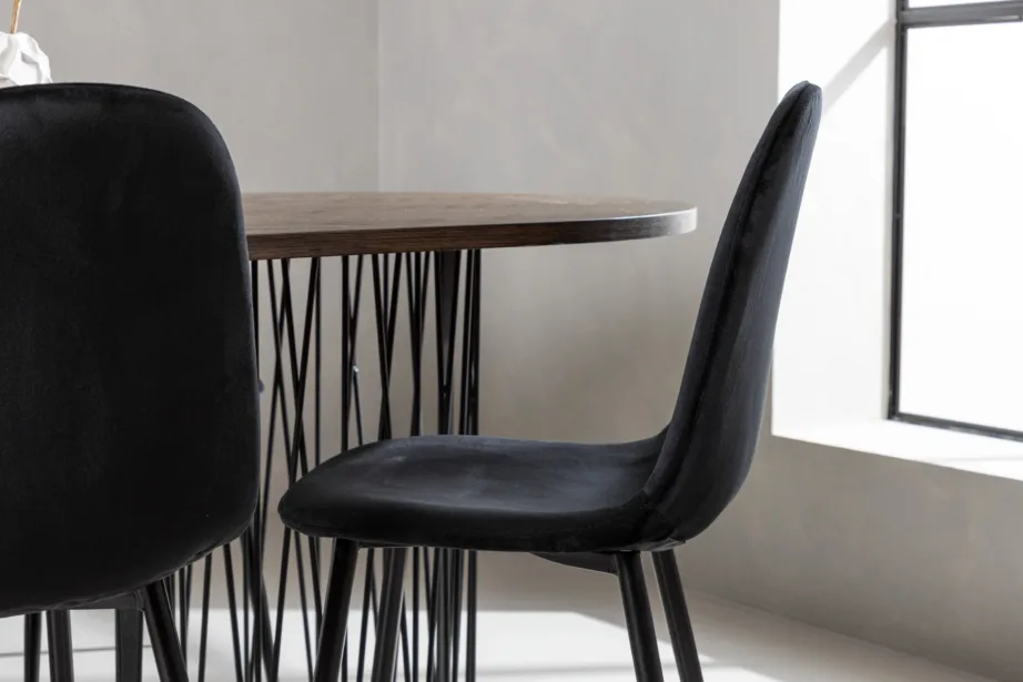 Ovaalne söögilaud Stone mokka viimistlusega ja mustad sametist söögitoolid Polar, GR22822 – 10