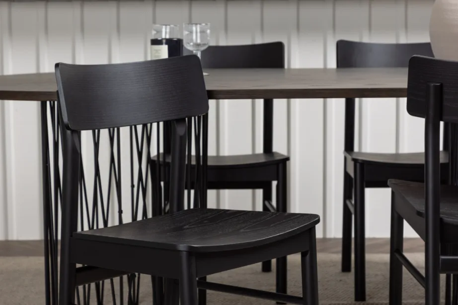 Ovaalne söögilaud Stone mokkatoonis musta terasraamiga ja Montros toolid (kaskepuit, must), GR23044 – 10