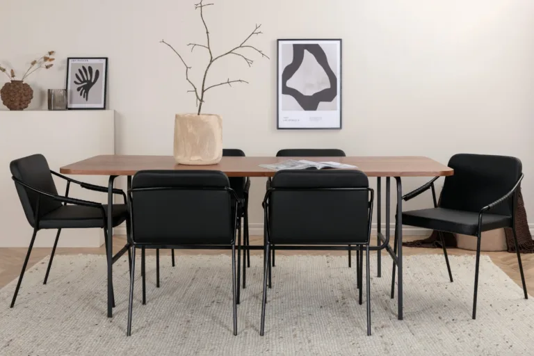 Pähklispooniga söögilaud Uno ja mustad kunstnahast toolid (6 tk) - GR22390