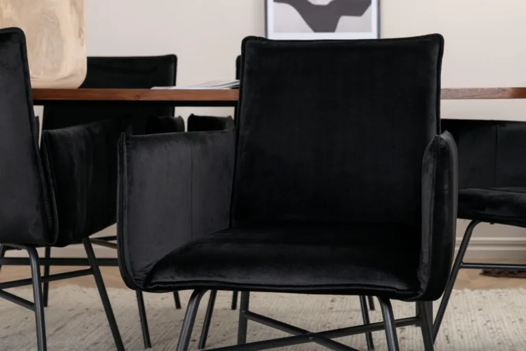 Pähklispooniga söögilaud Uno ja mustast velvetkangast Petra toolid (6 tk), metallraam - GR22389