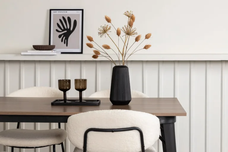 Pähklitooni MDF lauaga söögilaud Tempe ja valgete buklee toolidega Chico (4 tk) - GR22982