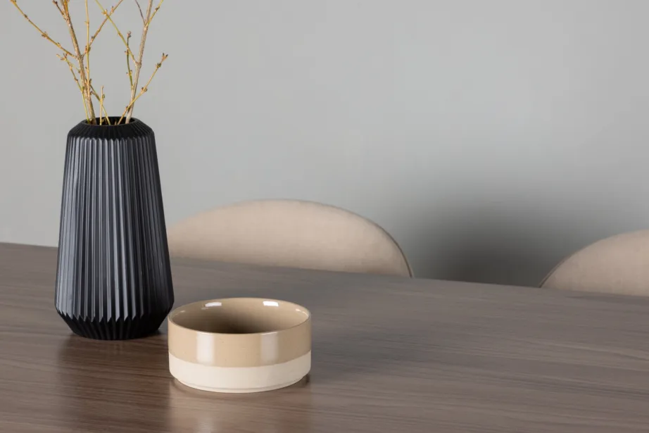 Pähklitooni söögigrupp Tempe – ristkülikukujuline laud ja polsterdatud beežid toolid, GR22923 – 11