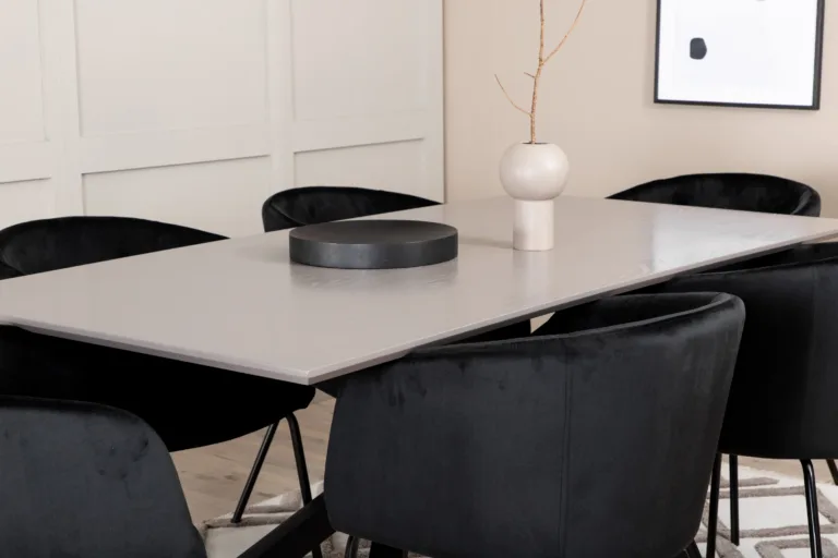 Piazza söögilauakomplekt (ristkülikukujuline laud, 6 musta velvetkattega tooli) - GR22269