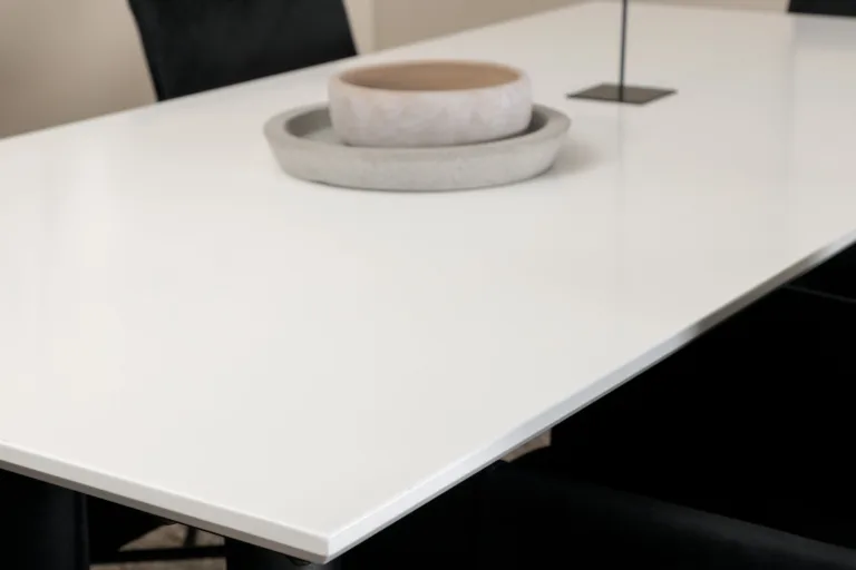 Pikendatav söögikomplekt Jimmy, valge HPL lauaplaat ja mustad velvetkattega Petra toolid (6 tk) - GR22288