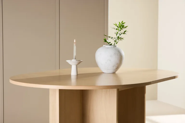 Pikendatav söögilaud Strada (valge peitsiga tammevineer, 120–170 cm) - 61993-130