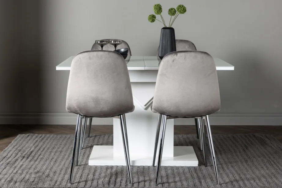 Pikendatav valge söögilaud Pluto ja helehallid velvetkangaga söögitoolid Eva, GR23597 – 5