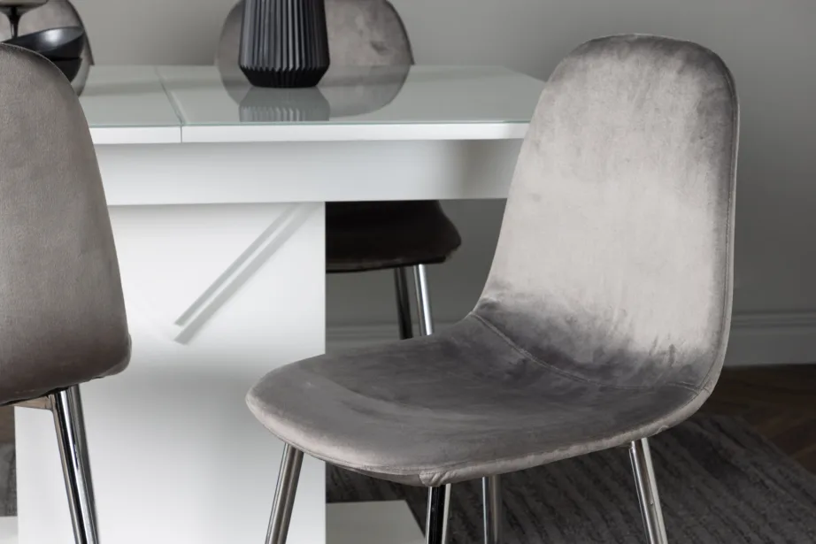 Pikendatav valge söögilaud Pluto ja helehallid velvetkangaga söögitoolid Eva, GR23597 – 6