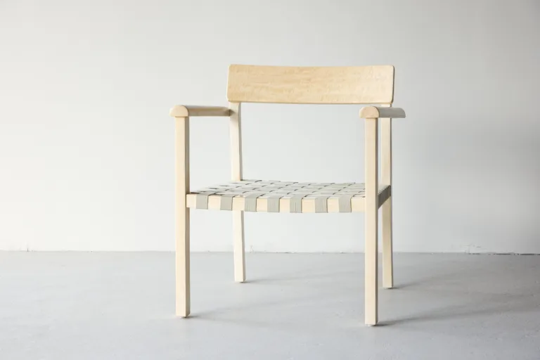 Mangopuidust hall tugitool Krois polüestrist istmeosaga (looduslik, hall, 65 × 67 × 77 cm) - 62100-107