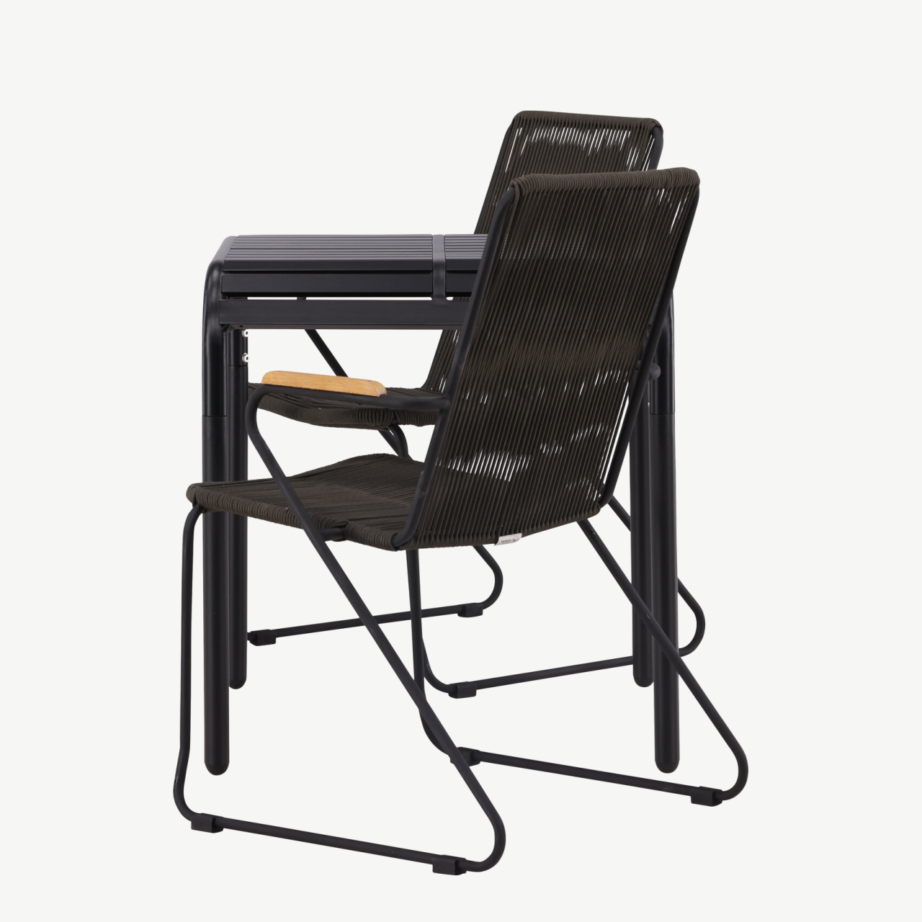 Ristkülikukujuline aiakomplekt Borneo – must alumiiniumlaud 70×70 cm ja kaks tumehalli köiest isteosaga tooli teak-puidust käetugedega, GR23313 – 7