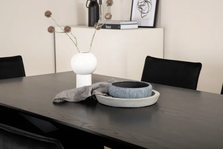 Ristkülikukujuline söögilauakomplekt Piazza (must MDF, 6 musta veluurist tooli) - GR22522