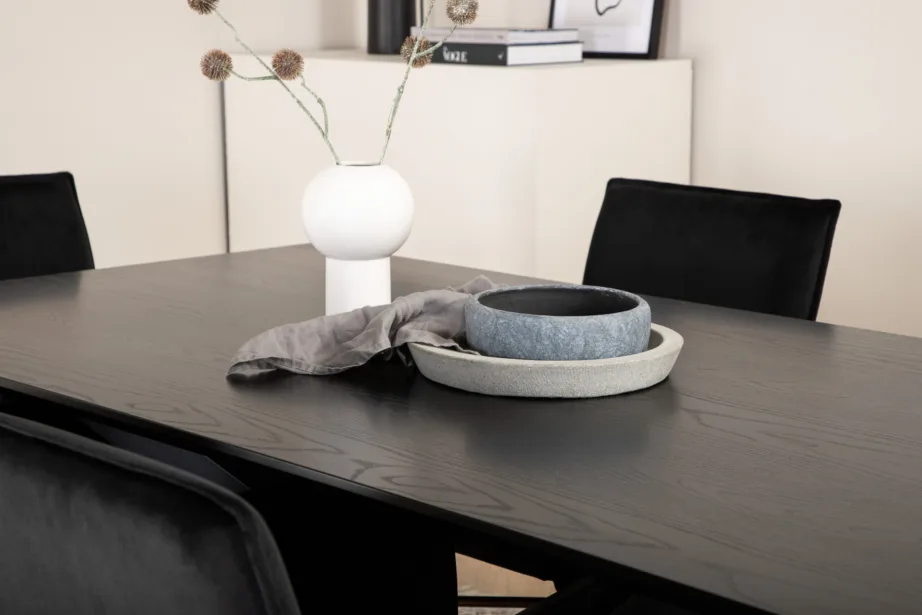 Ristkülikukujuline söögilauakomplekt Piazza (must MDF, 6 musta sametist Petra tooli, vasksete jalgadega), GR22527 – 8