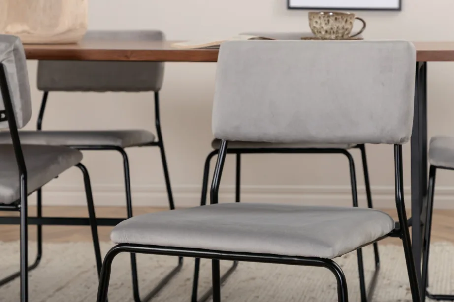 Uno ristkülikukujuline söögilaua komplekt, pähklispoon ja mustad polüestertoolid (6 tk), GR22146 – 26