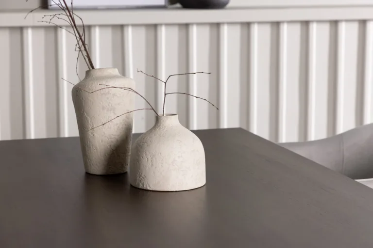 Ristkülikukujuline söögilaud Kaseindon ja hall velvetkattega söögitool Evelina (tumepruun MDF, kummipuit, must teras) - GR23865