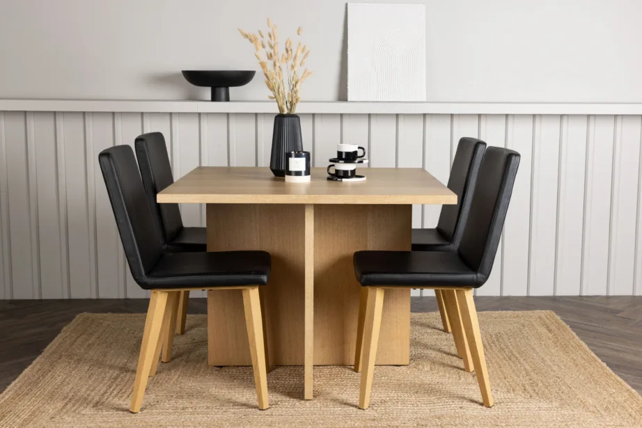 Ruudukujuline söögilaud Leo ja musta kunstnahaga Today toolid (4 tk), tammepuidu välimus, GR23582 – 5