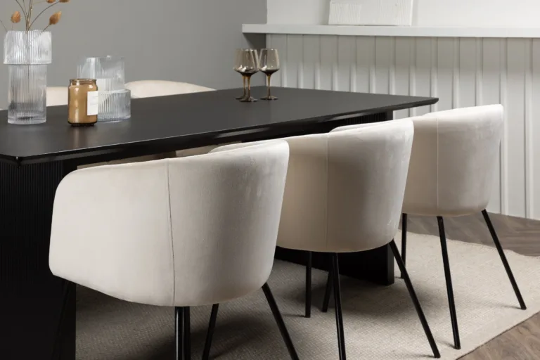 Söögikomplekt Vail laud (must MDF, 200x100 cm) ja 6 velvetist söögitooli Berit (beež, mustad jalad) - GR22908