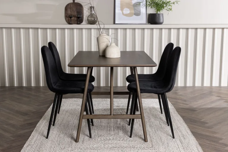 Söögilauakomplekt Kaseindon tumepruun lauaplaat ja mustad velvetkattega Polar toolid - GR23870