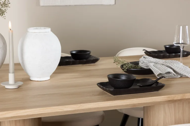 Söögilauakomplekt Olivia (valge peitsiga laud, velvetist toolid, 6 kohta) - GR24551