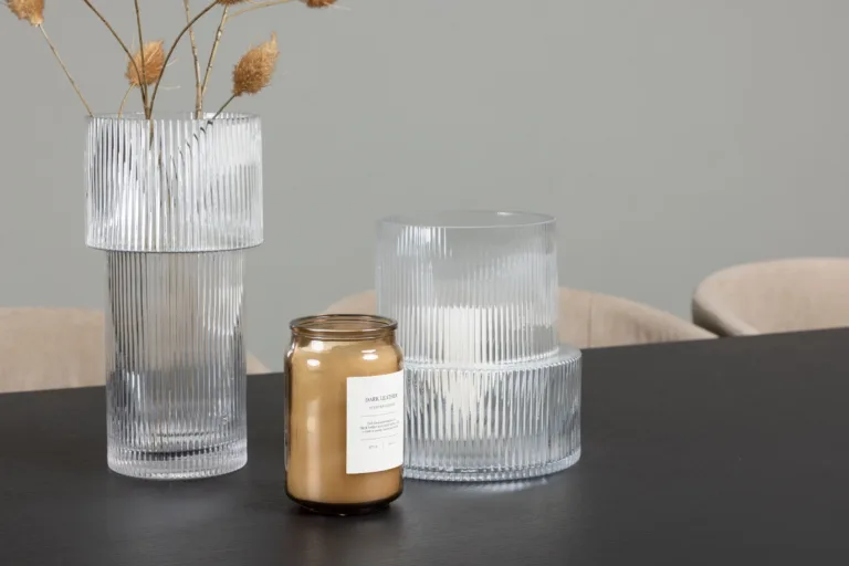 Söögitoakomplekt Vail must MDF laud ja beežid Berit toolid (6 tk) - GR22907