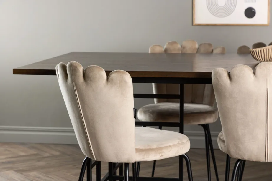 Söögitoakomplekt Ystad (moka tammepuitvineer, must metall) ja Limhamn velvetist söögitoolid (beež, mustad jalad), GR23759 – 6