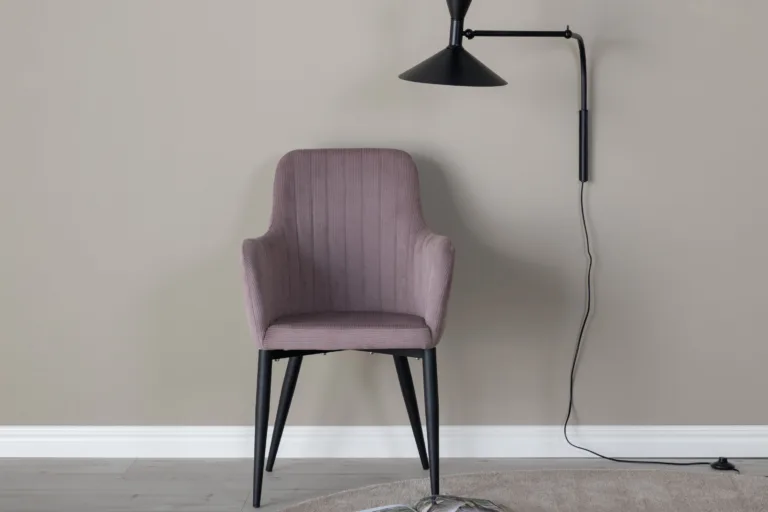 Tolmuroosa Manchester-kangaga söögitool Comfort mustade metalljalgadega - 27702-999