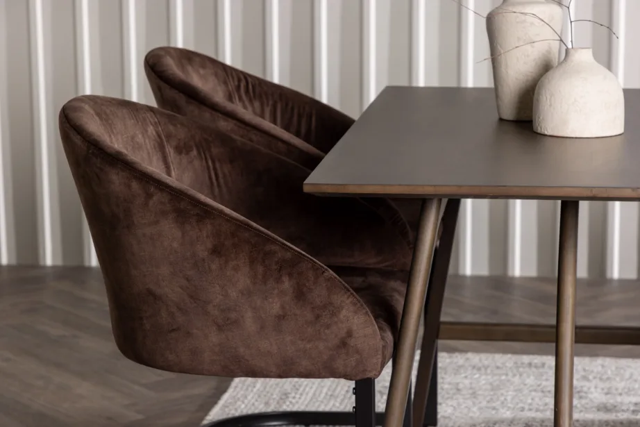 Tumepruun Kaseidon söögilaud ja pruunid polsterdatud Evening toolid (4 tk), kummipuu ja teras, GR23858 – 6