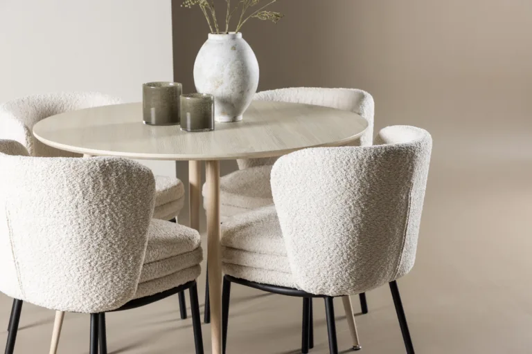 Ümar söögilauakomplekt Plaza (valge peits, 4 valget buklee tooli Agnesega) - GR24477