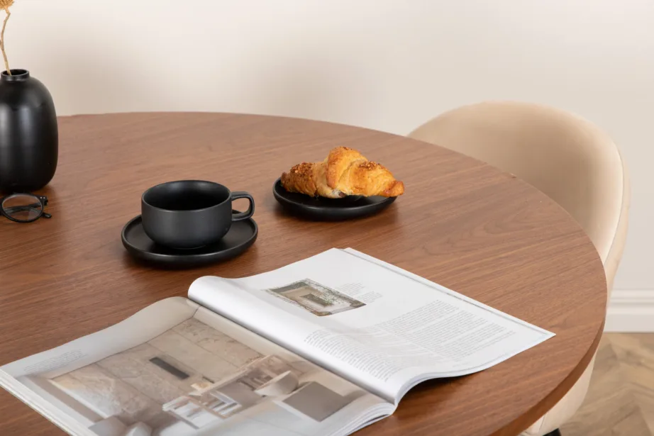 Ümar söögilaud Bianca pähklispooniga ja beežid velvettoolid, GR22492 – 11