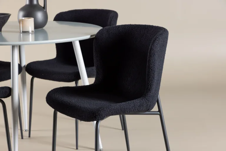 Ümmargune hall söögilaud Plaza ja 4 musta buklee tooli Modesto - GR24369
