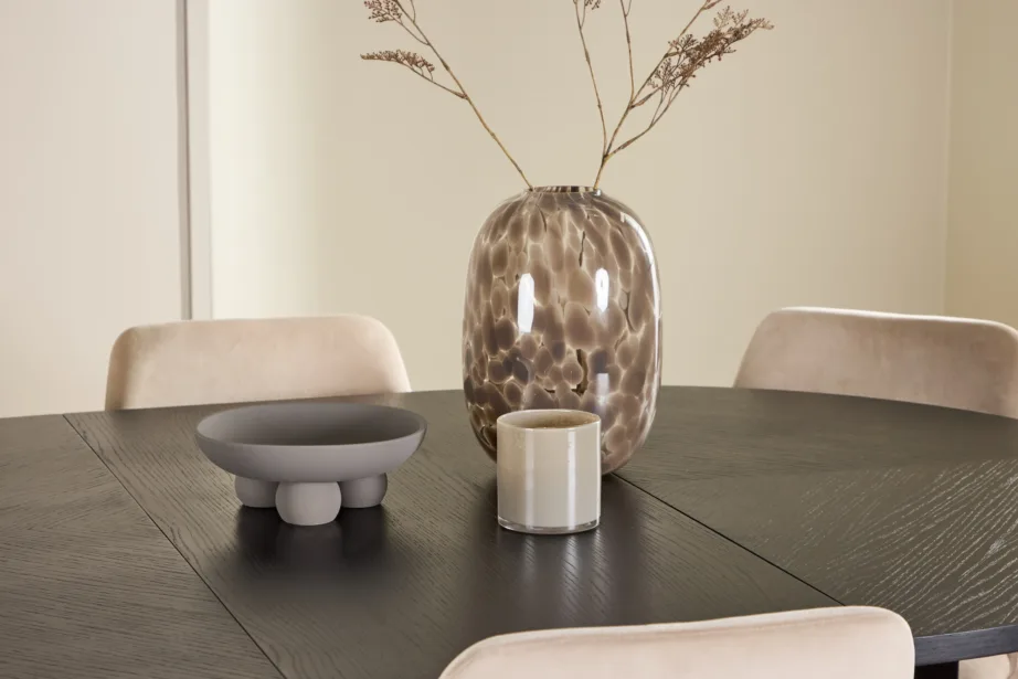 Ümmargune laiendatav must söögilauakomplekt Strada, 120/170 cm, koos 6 beeži velvetkattega Night tooliga, GR24730 – 10