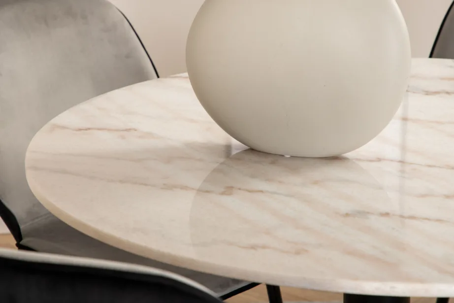Ümmargune marmorlauaga söögilaud Estelle ja 4 sametist Emma tooli, GR22259 – 8