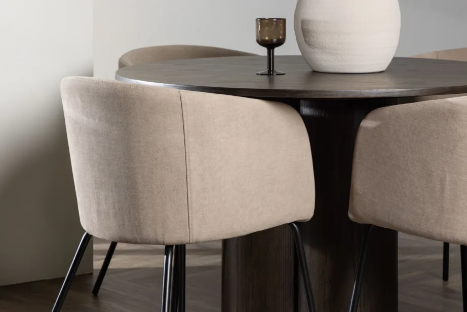 Ümmargune mokatooni söögilauakomplekt Olivia, MDF laud ja polsterdatud beežid toolid, GR22880 – 9