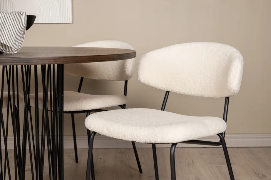 Ümmargune mokkatooniga söögilaud Stone ja valge bukleekangaga Chico tool, GR23021 – 9