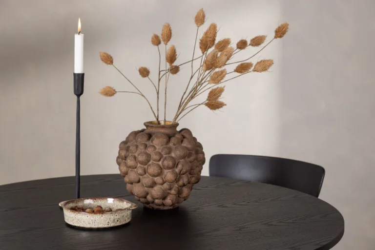 Ümmargune must söögilauakomplekt Olivia (MDF, 110 cm) ja Ursholmen toolid - GR23111