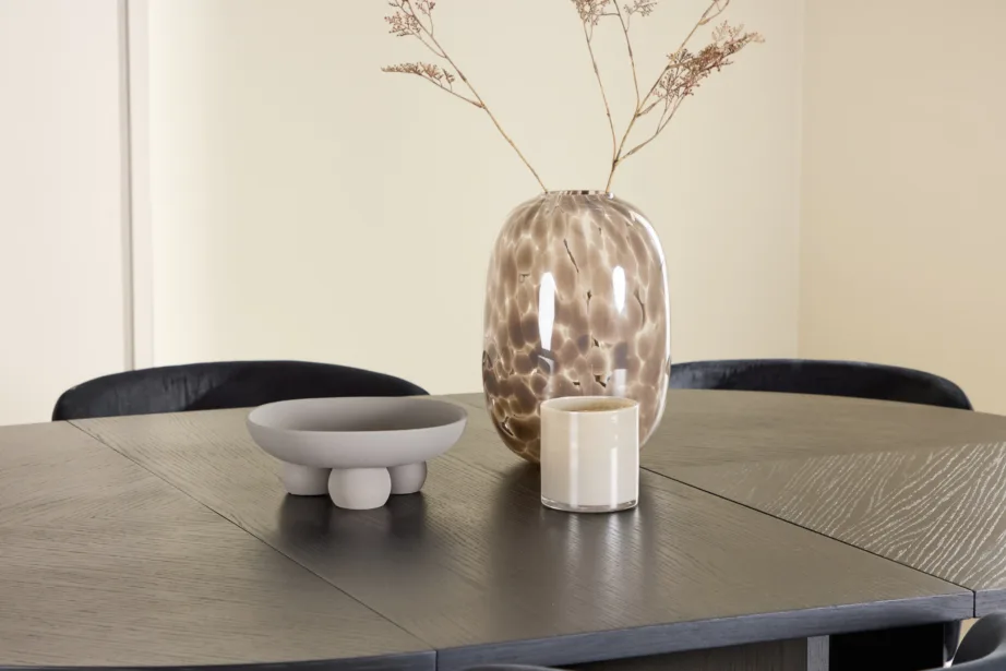 Ümmargune must söögilauakomplekt – pikendatav Strada laud (⌀120/170 cm) ja 6 musta velvetkattega Edina tooli, GR24726 – 10