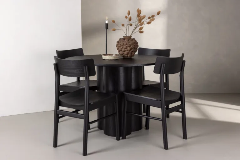 Ümmargune must söögilaud Olivia + 4 musta Montros tooli (MDF, diameeter 110 cm) - GR23105