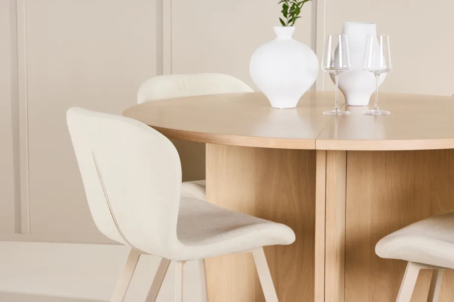 Ümmargune pikendatav söögilauakomplekt: hele Strada laud Ø120/170 cm ja 4 beeži Lilja tooli, GR24747 – 9