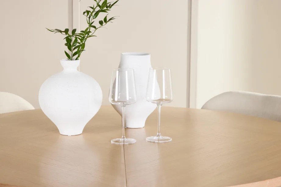 Ümmargune pikendatav söögilauakomplekt: hele Strada laud Ø120/170 cm ja 4 beeži Lilja tooli, GR24747 – 10