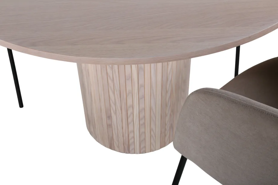 Ümmargune söögikomplekt Bianca – valge peitsiga laud ja beežid Berit toolid, GR22205 – 6